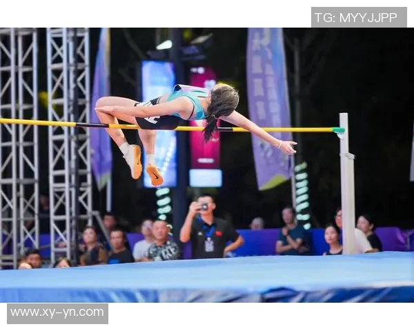 波斯波利斯与希拉尔激战正酣谁将赢得这场巅峰对决